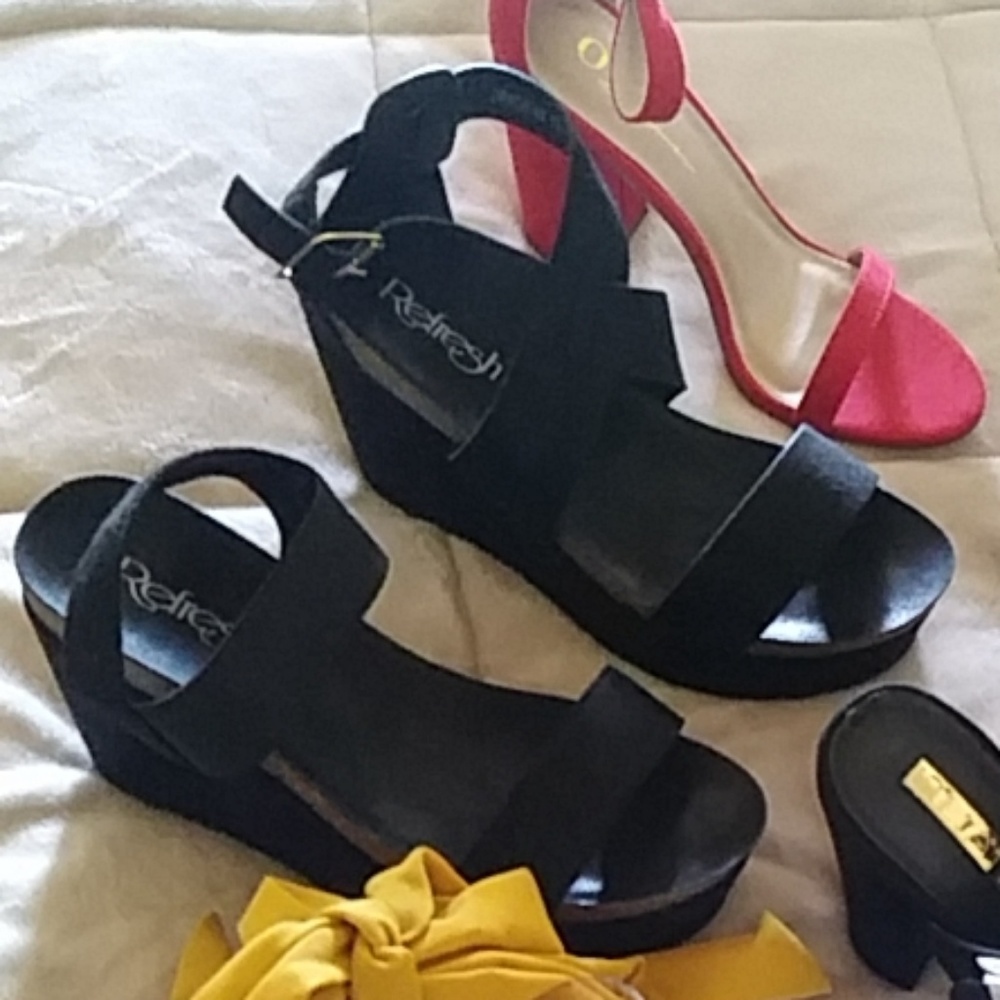 Heels - Picture 2 of 3